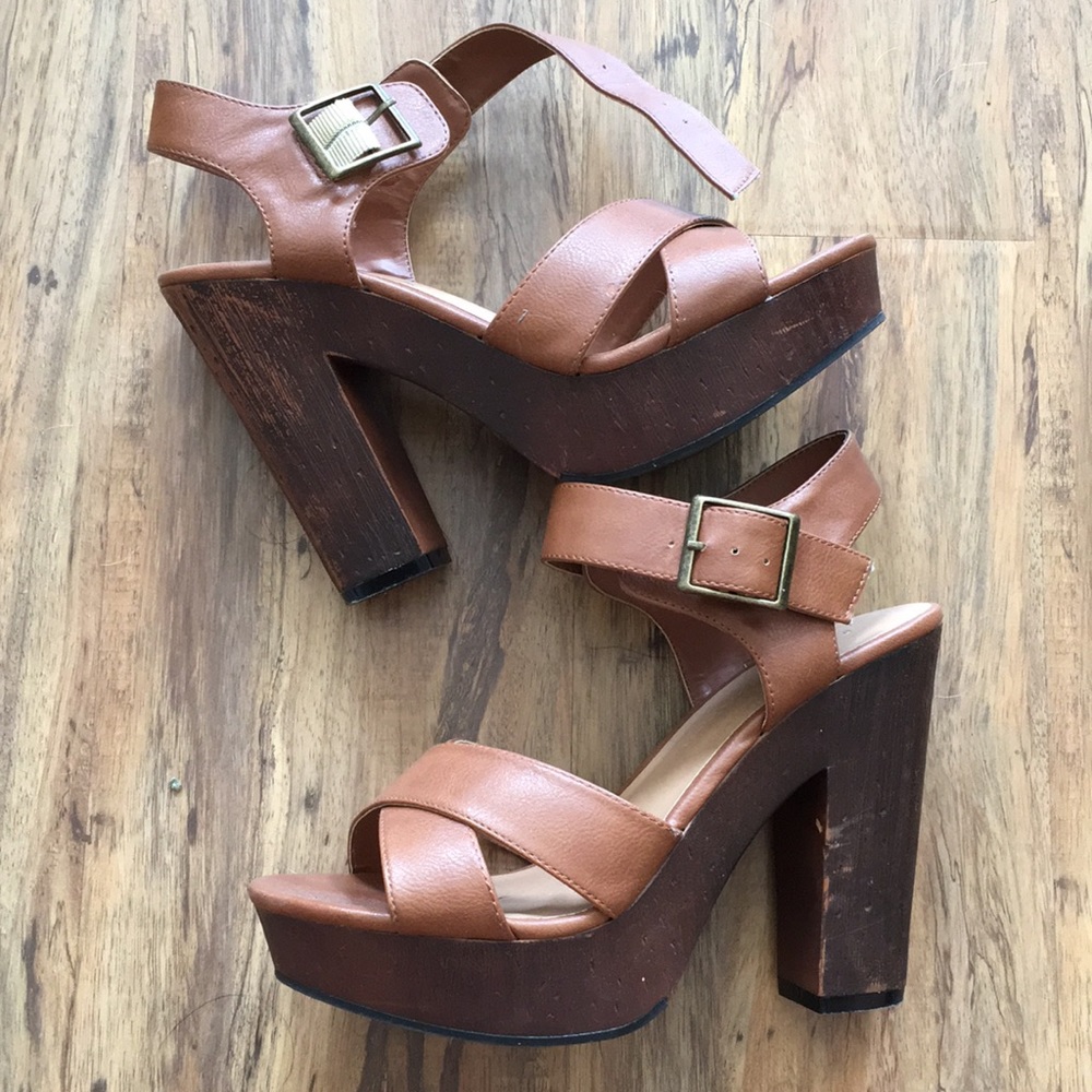 Sexy platform 4 inch heels - tan with wood effect